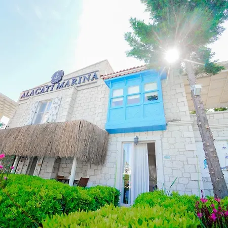 Marina Palace Inn 2*