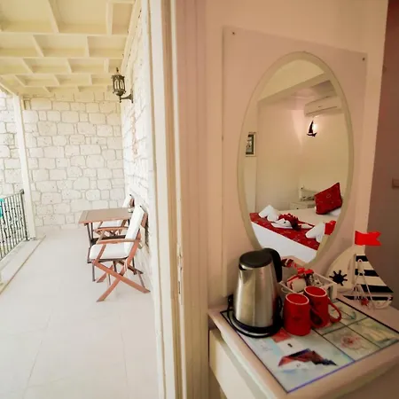 Marina Palace 2* ألاتشاتي