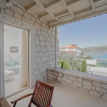 Marina Palace Herberg Alaçatı