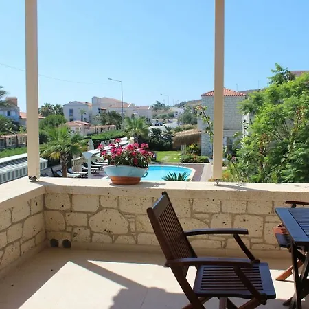 Marina Palace 2* ألاتشاتي