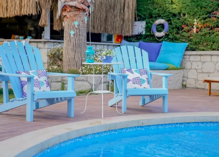 Marina Palace 2* Alacati