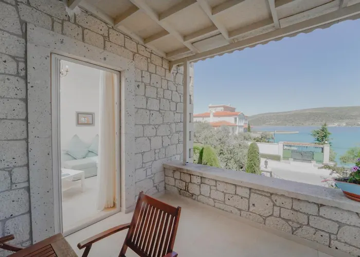 Marina Palace Fogadó Alacati