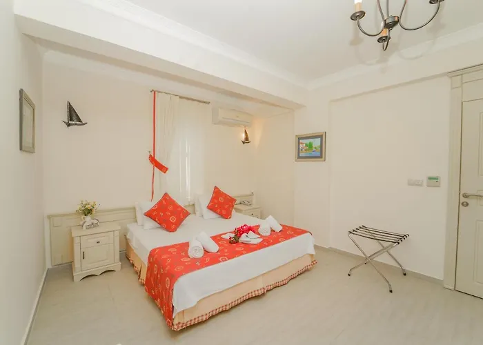 Marina Palace Алачати