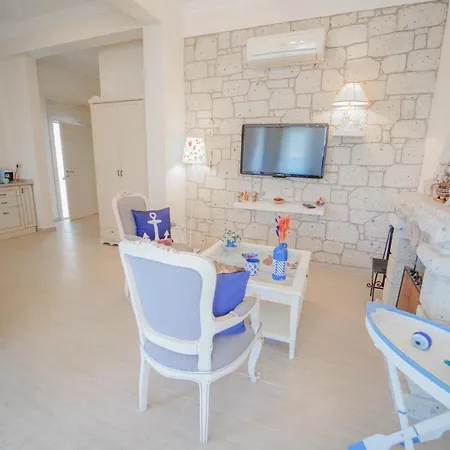 Marina Palace Alaçatı