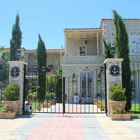 Inn Marina Palace