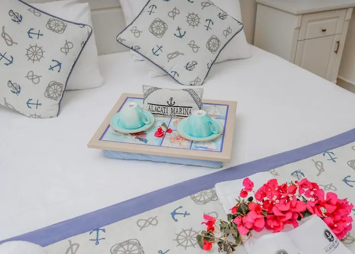 Marina Palace Penzion Alaçatı