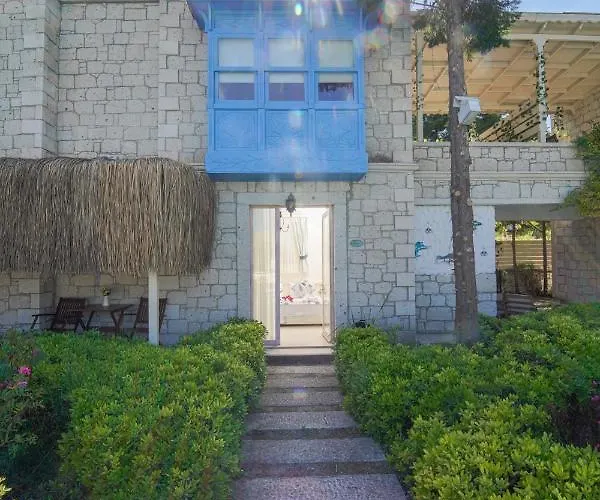 Marina Palace 2* Alaçatı