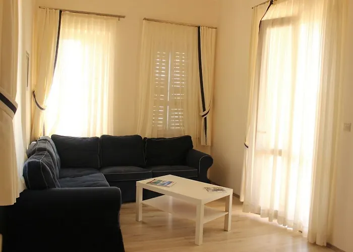 Marina Palace Penzion 2*